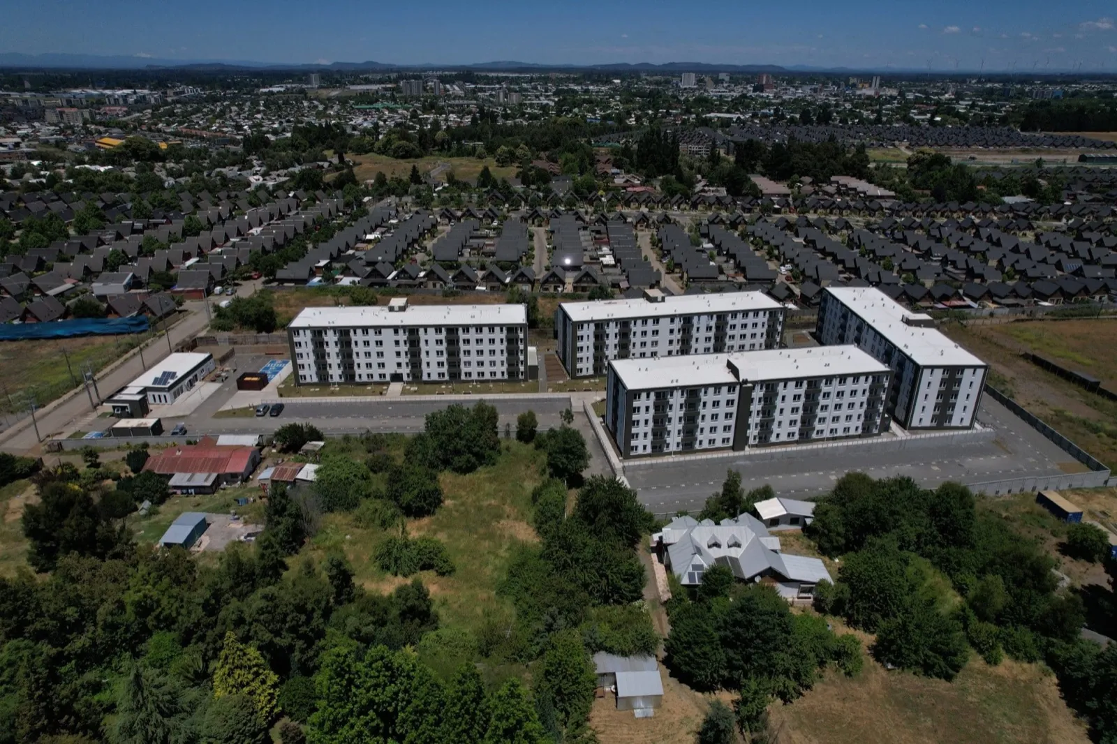 Condominio Jardines de la Avellaneda 1, imagen 1 de 6