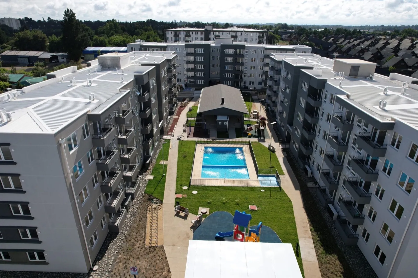 Condominio Jardines de la Avellaneda 2, imagen 2 de 5